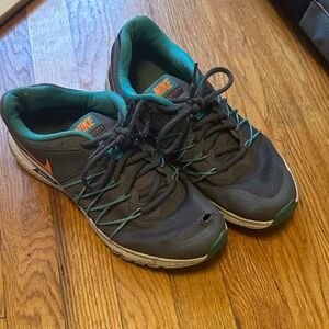 Nike Men's Charcoal and Turquoise Athletic Shoes used